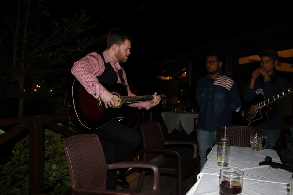 Singer, Guitar, Wedding